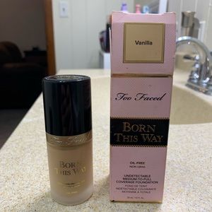 Too Faced Born This Way Foundation